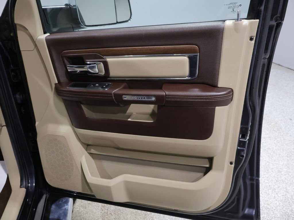 Used 2013 RAM 1500 Laramie w/ Convenience Group image 25
