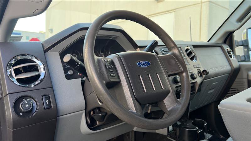 Used 2011 Ford F250 XLT w/ XLT Appearance Pkg AWD/4WD image 32
