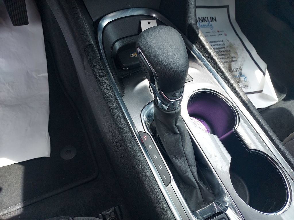 Used 2023 Chevrolet Malibu LT FWD image 25
