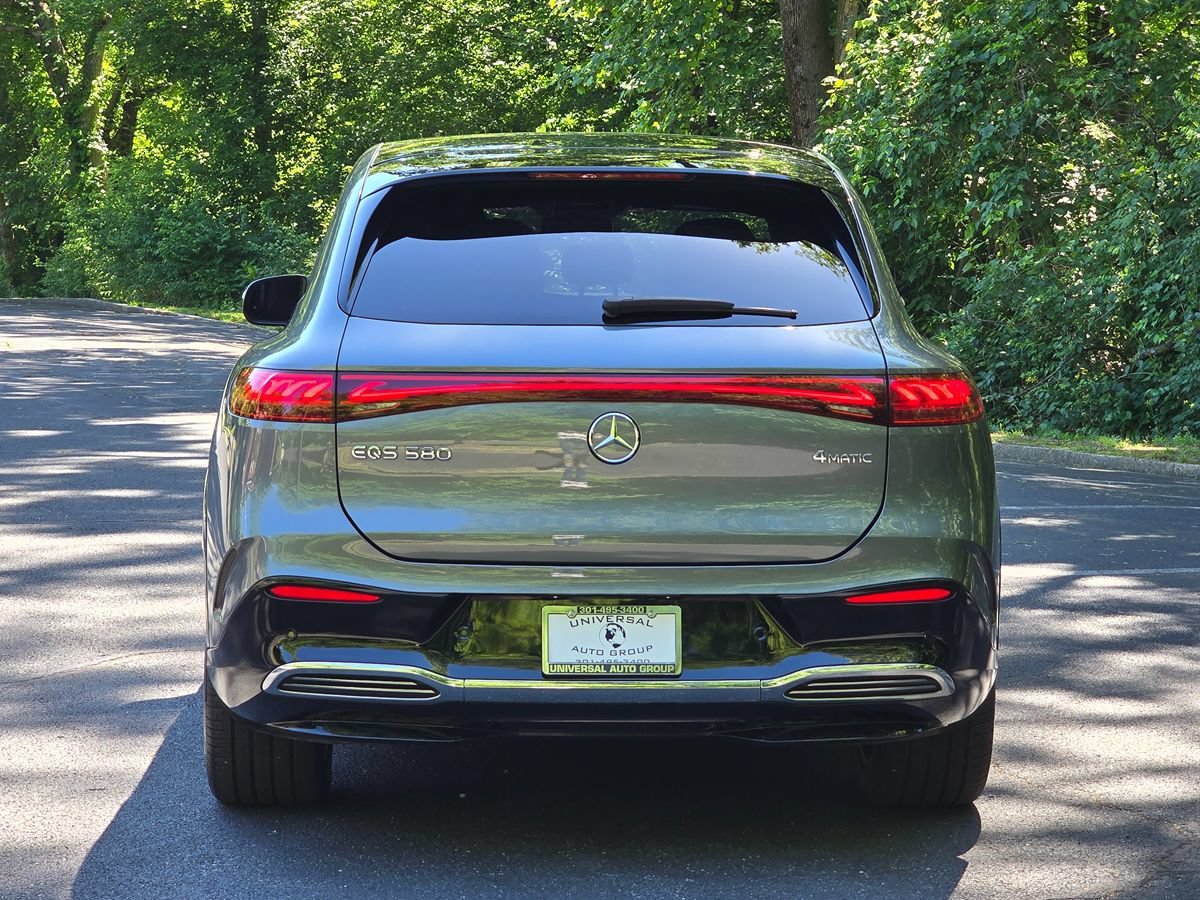 Used 2023 Mercedes-Benz EQS 580 4MATIC SUV image 5