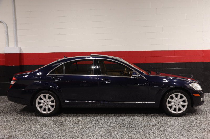 Used 2007 Mercedes-Benz S 550 4MATIC image 7