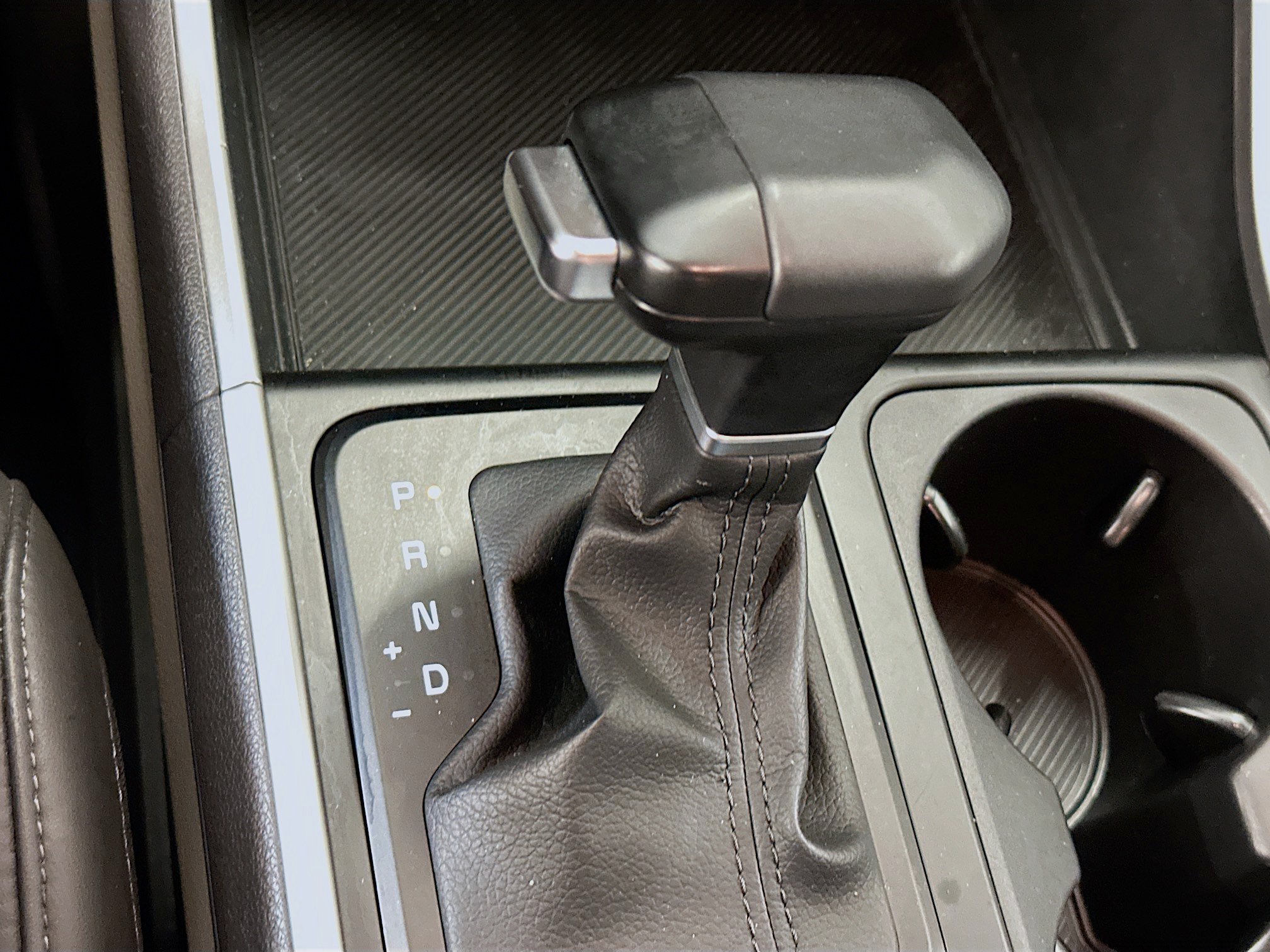 Used 2026 Kia Carnival FWD image 25