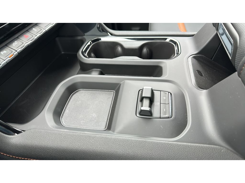 New 2026 GMC Sierra 3500 AT4 AWD/4WD image 25