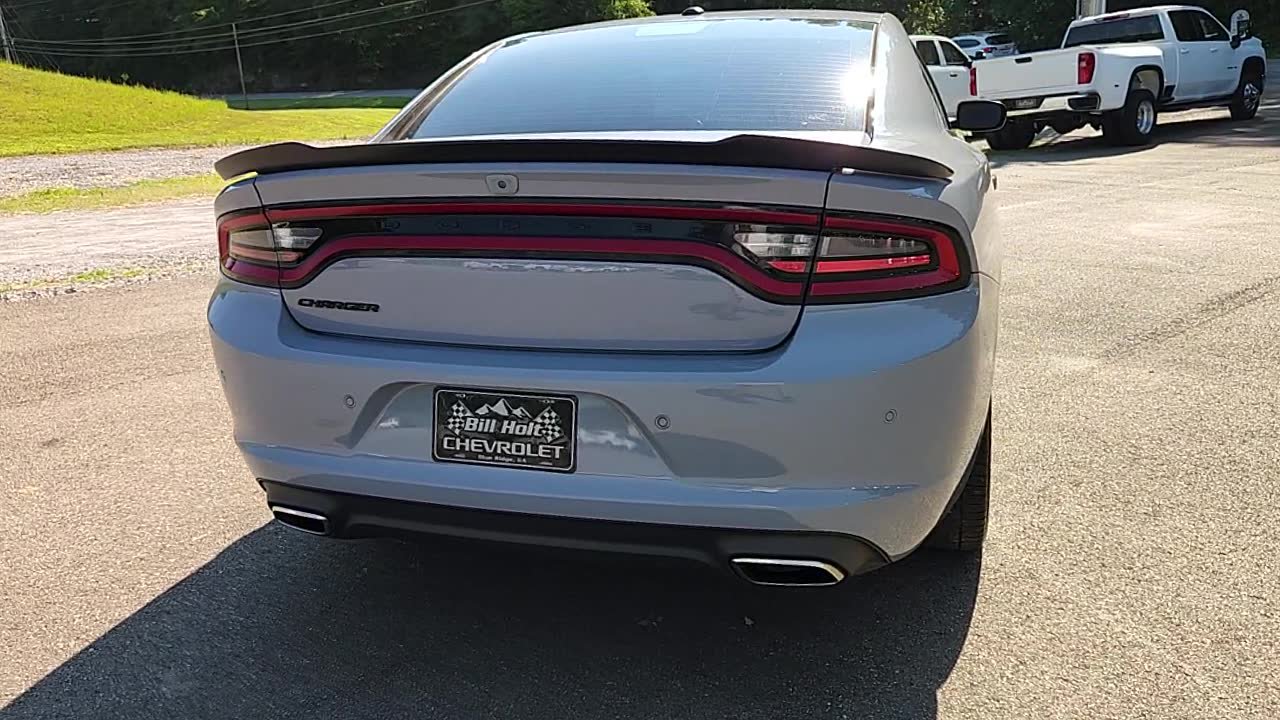 Used 2020 Dodge Charger SXT w/ Blacktop Package RWD image 6