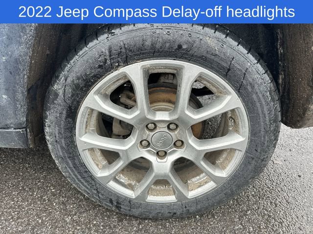 Used 2022 Jeep Compass Latitude image 25