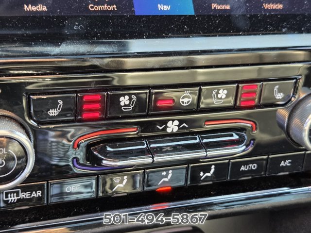 Used 2022 Jeep Grand Cherokee Overland AWD/4WD image 21