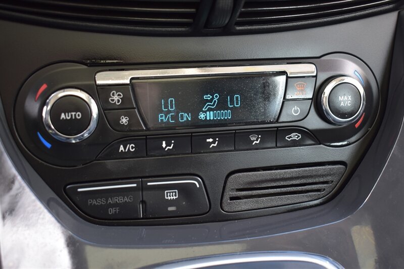 Used 2013 Ford C-MAX SEL FWD image 25