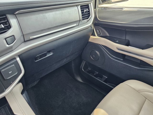 Used 2022 Ford Expedition Max XLT RWD image 60