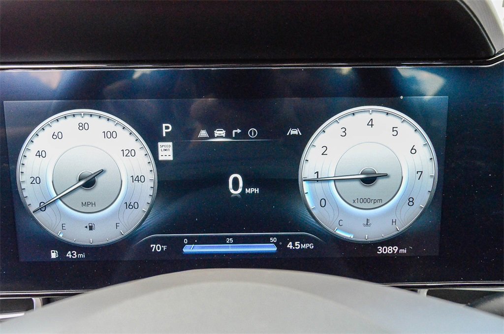 Certified 2024 Hyundai Elantra SEL image 24