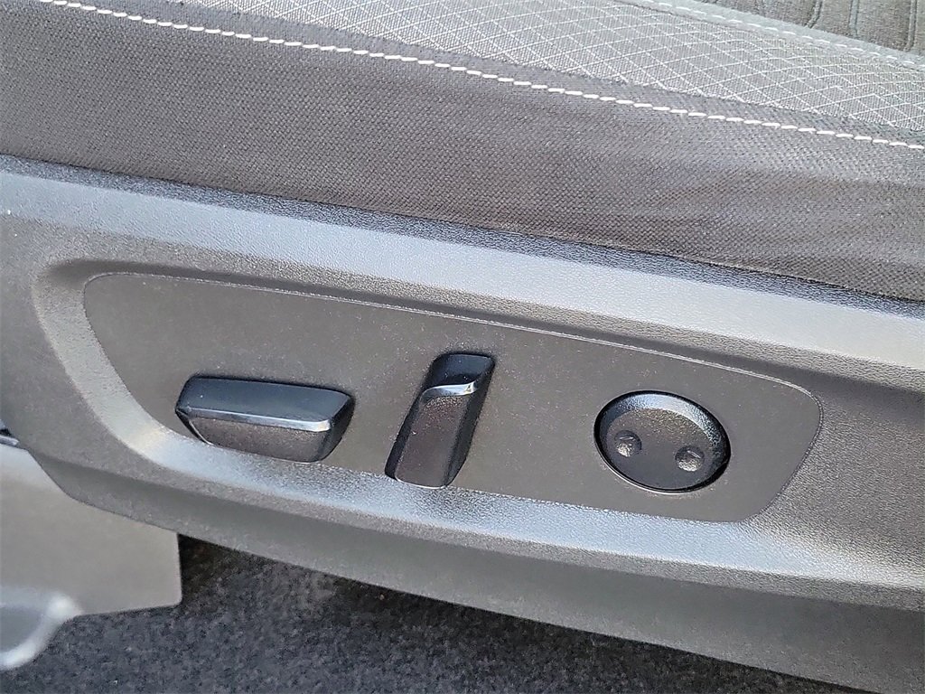 Used 2022 Nissan Pathfinder SV image 15