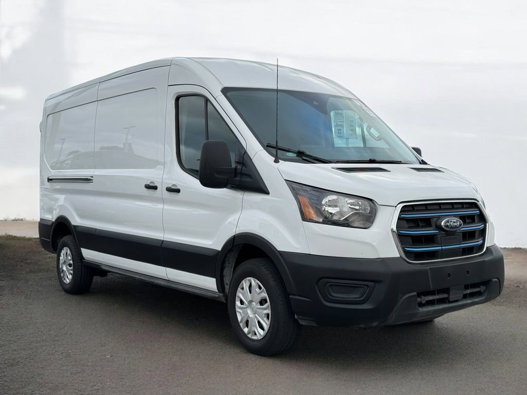 Used 2023 Ford E-Transit Medium Roof image 25