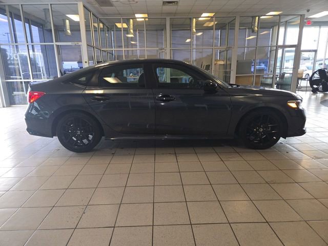 Used 2023 Honda Civic Sport image 9