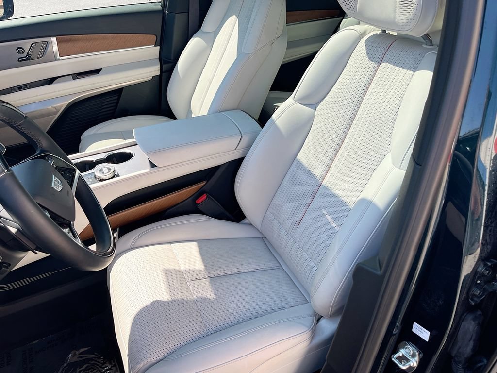 Used 2026 Cadillac Vistiq Luxury AWD/4WD image 20