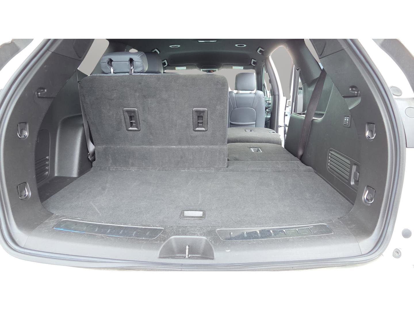 Used 2024 Buick Enclave Premium image 20