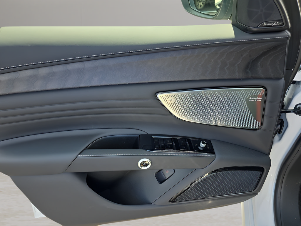 New 2025 Maserati Grecale GT AWD/4WD image 17