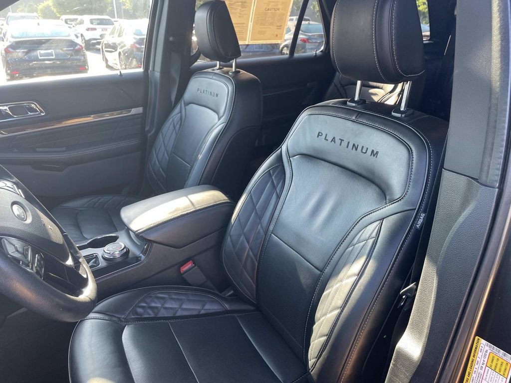 Used 2018 Ford Explorer Platinum AWD/4WD image 24