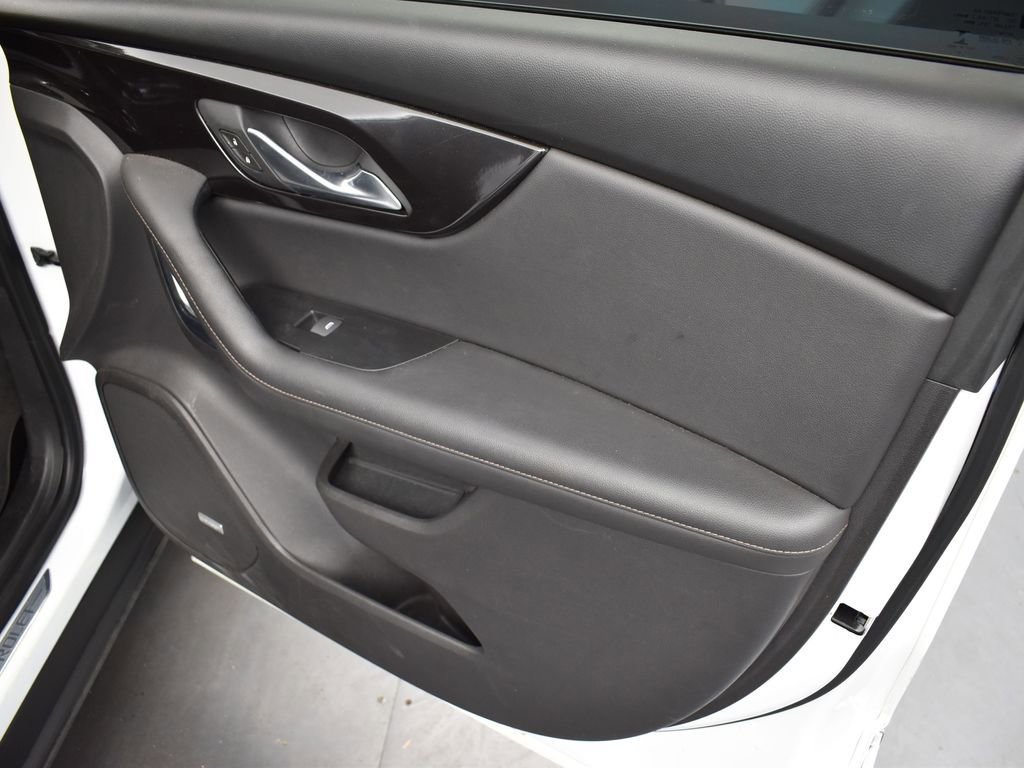 Used 2019 Chevrolet Blazer Premier w/ Driver Confidence II Package image 22