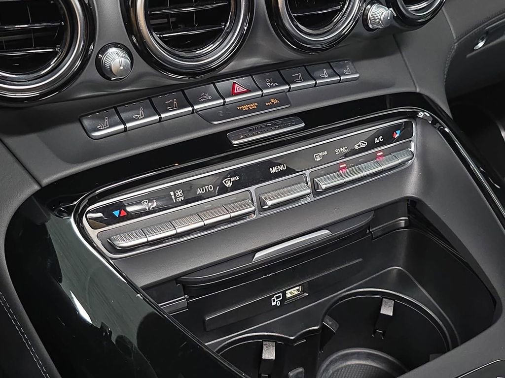 Used 2021 Mercedes-Benz AMG GT Roadster image 19