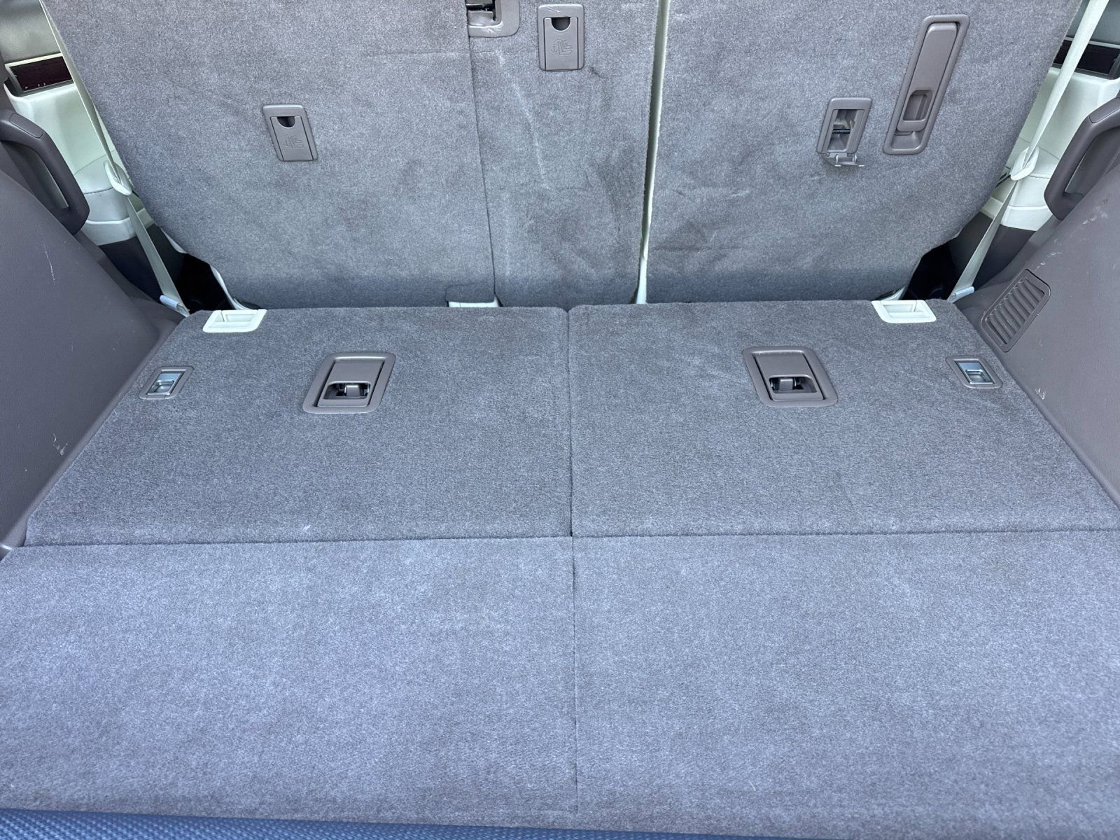 Used 2019 Lexus GX 460 Premium w/ Premium Package image 16