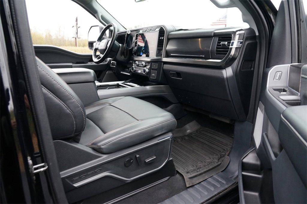 Used 2023 Ford F350 Lariat w/ Lariat Ultimate Package image 30