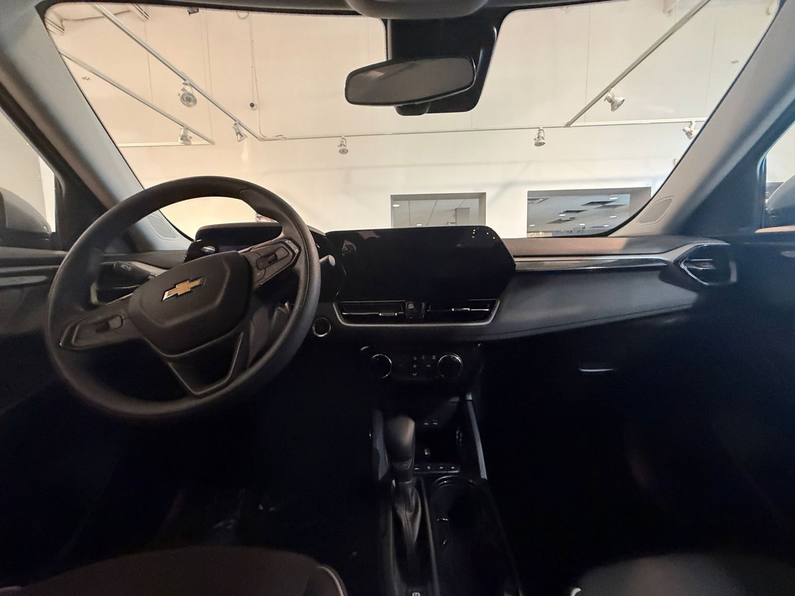 Used 2025 Chevrolet TrailBlazer LT image 31