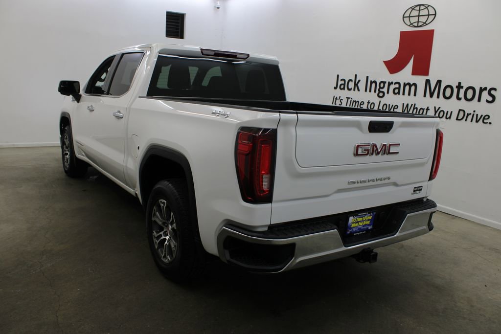 Used 2025 GMC Sierra 1500 SLT AWD/4WD image 3