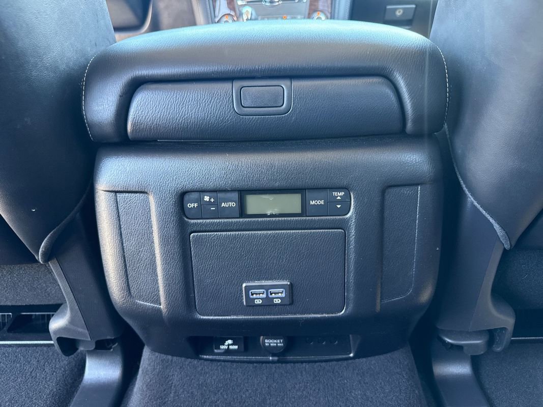 Used 2017 Nissan Armada SL w/ Interior Lighting Package AWD/4WD image 28
