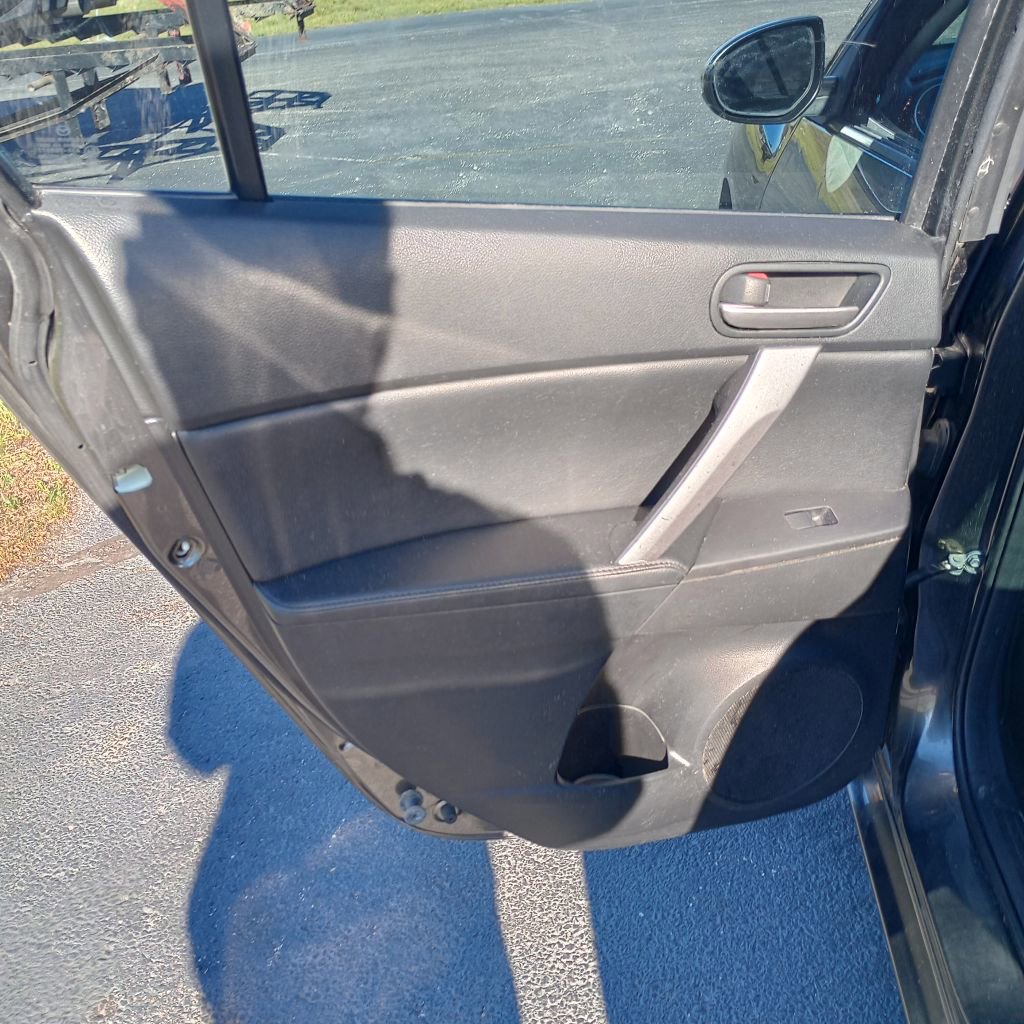 Used 2012 MAZDA MAZDA3 i Grand Touring image 18