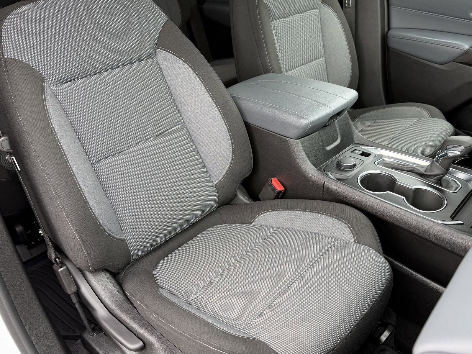 Used 2021 Chevrolet Traverse LT FWD image 22