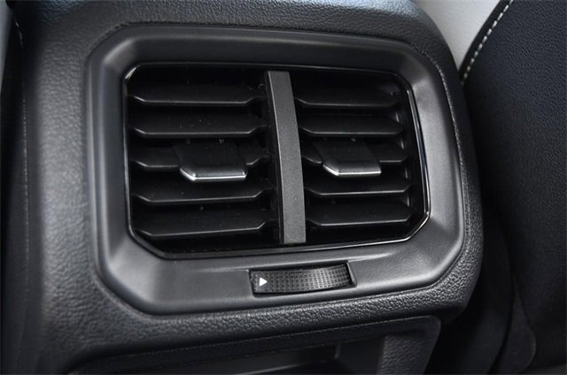 New 2025 Volkswagen Taos SE image 22