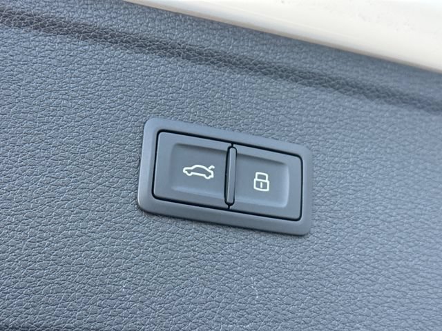 Used 2019 Audi Q5 2.0T Premium w/ Convenience Package AWD/4WD image 31