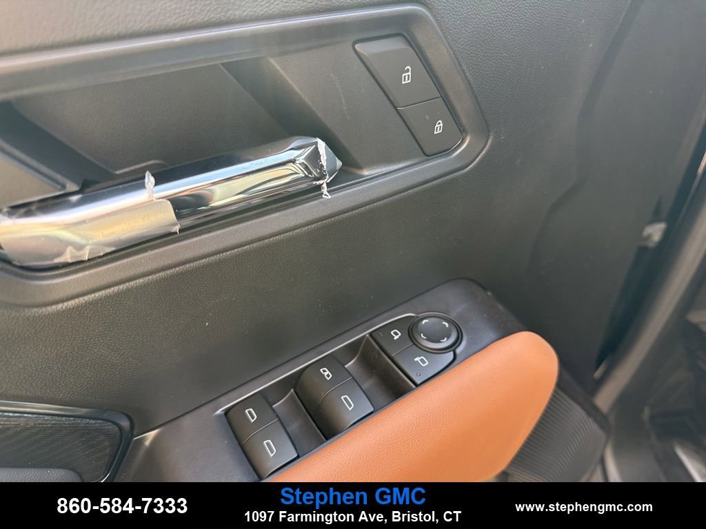 New 2026 GMC Canyon AT4 w/ Nightfall Edition image 13