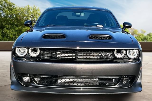 Used 2023 Dodge Challenger SRT Hellcat RWD image 2
