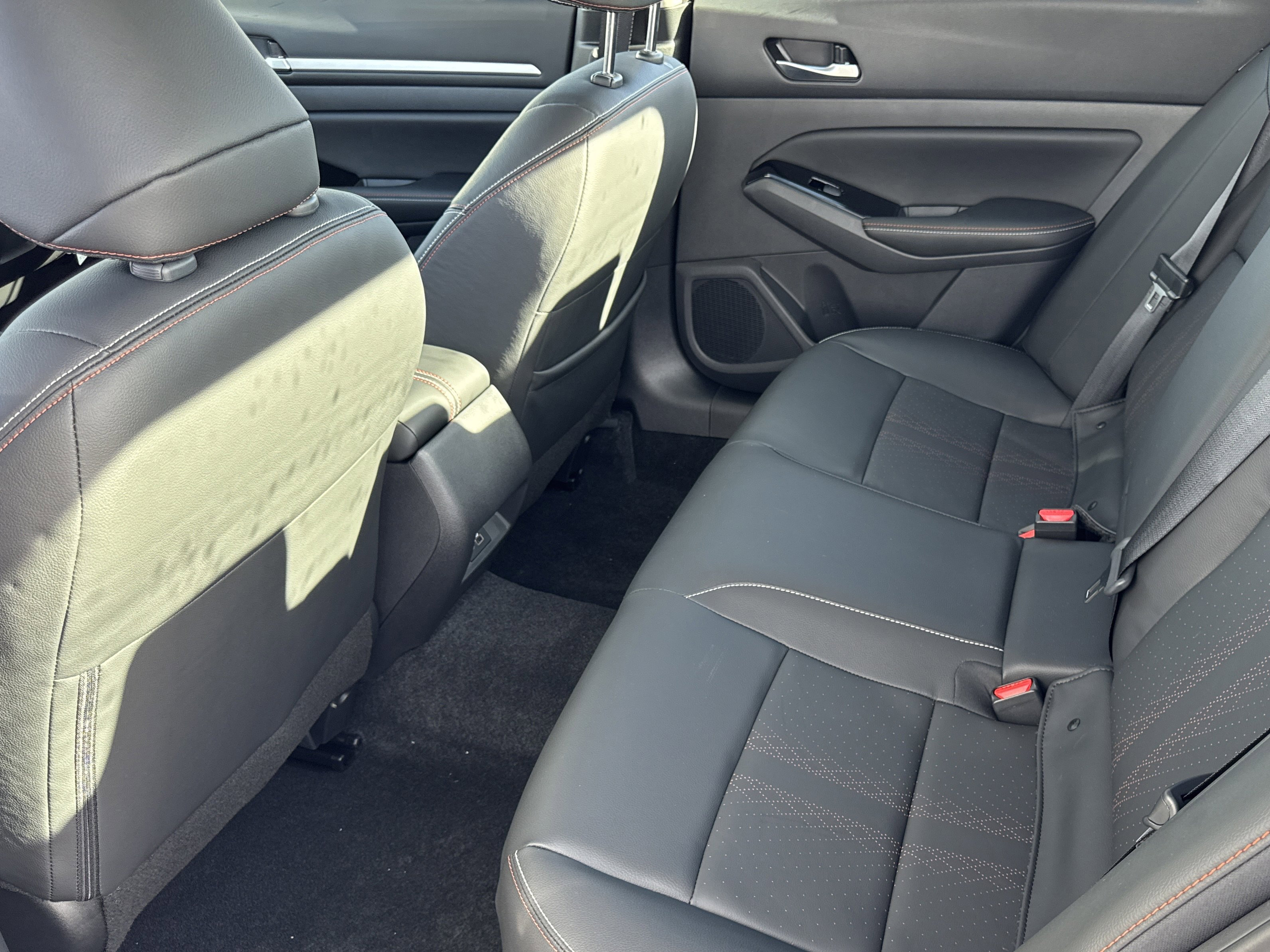 New 2025 Nissan Altima 2.5 SR w/ SR Premium Package AWD/4WD image 14