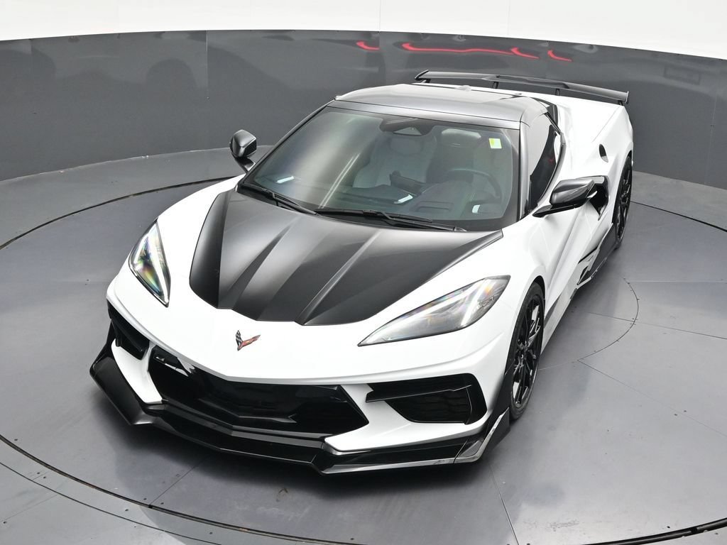 Used 2025 Chevrolet Corvette Stingray Preferred Conv w/ Z51 Performance Package RWD image 25