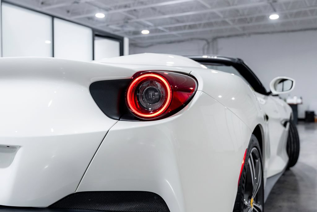 Used 2020 Ferrari Portofino RWD image 24