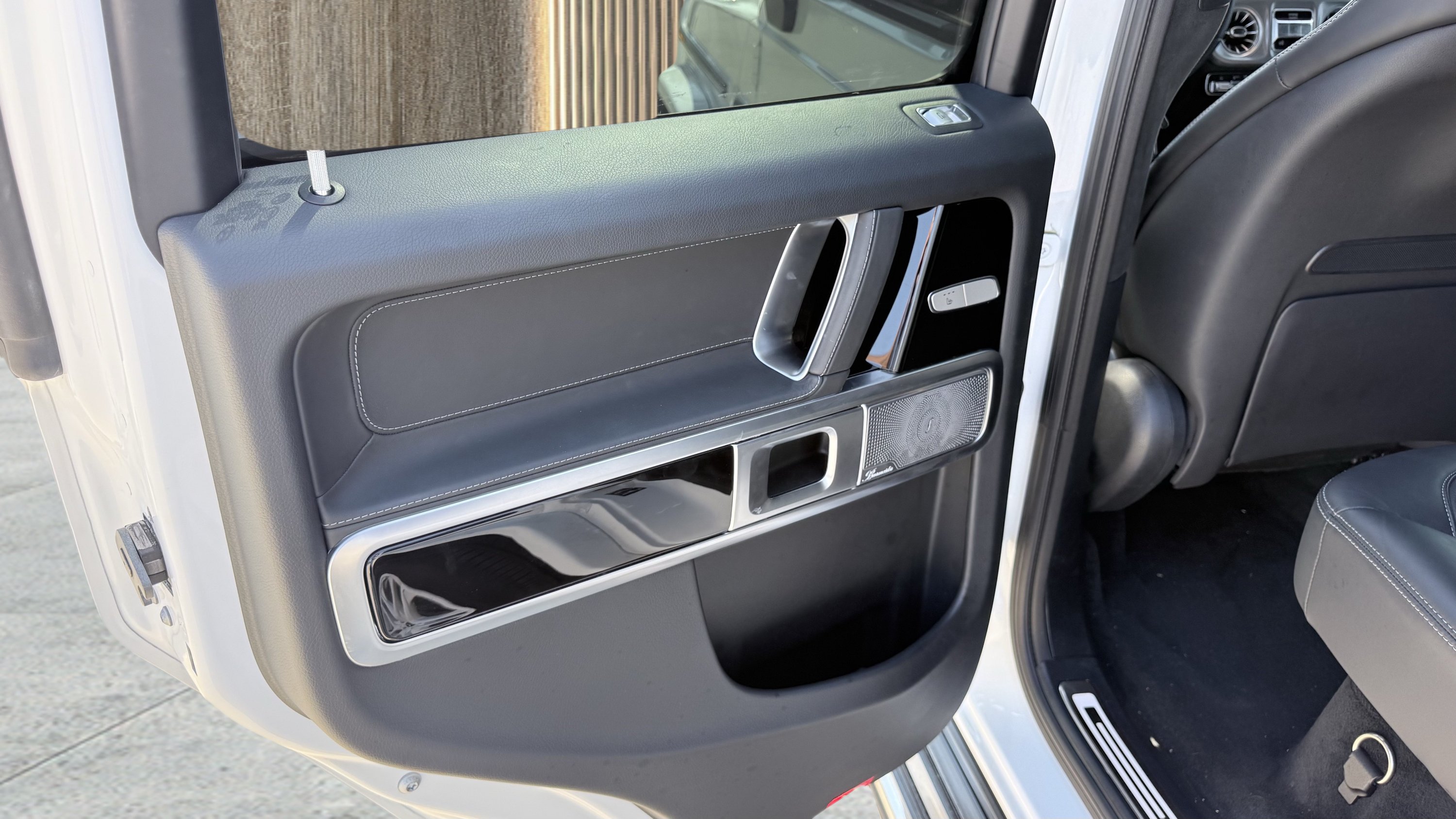 Used 2025 Mercedes-Benz G 550 image 30
