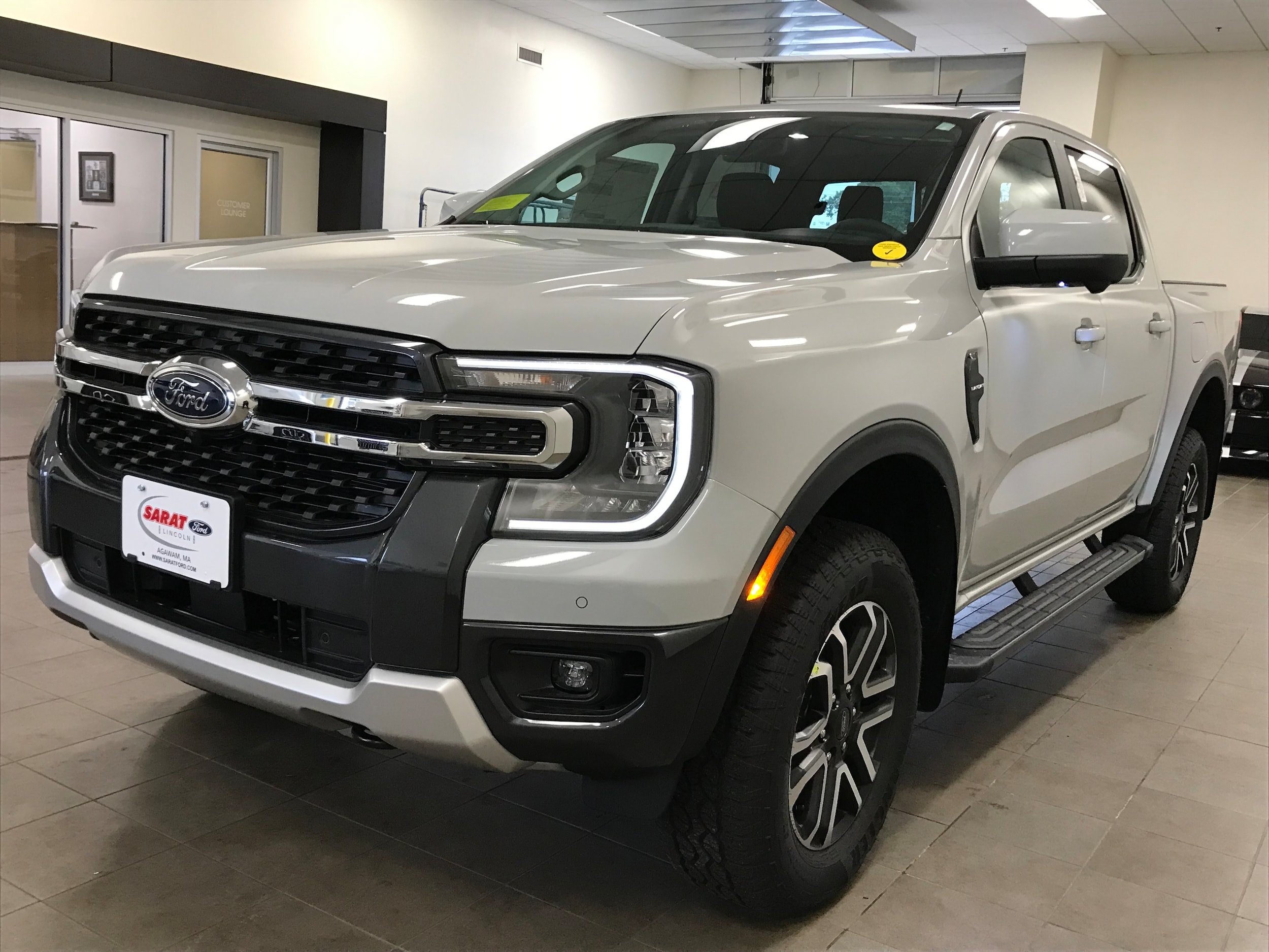New 2026 Ford Ranger Lariat w/ FX4 Off-Road Package AWD/4WD image 4