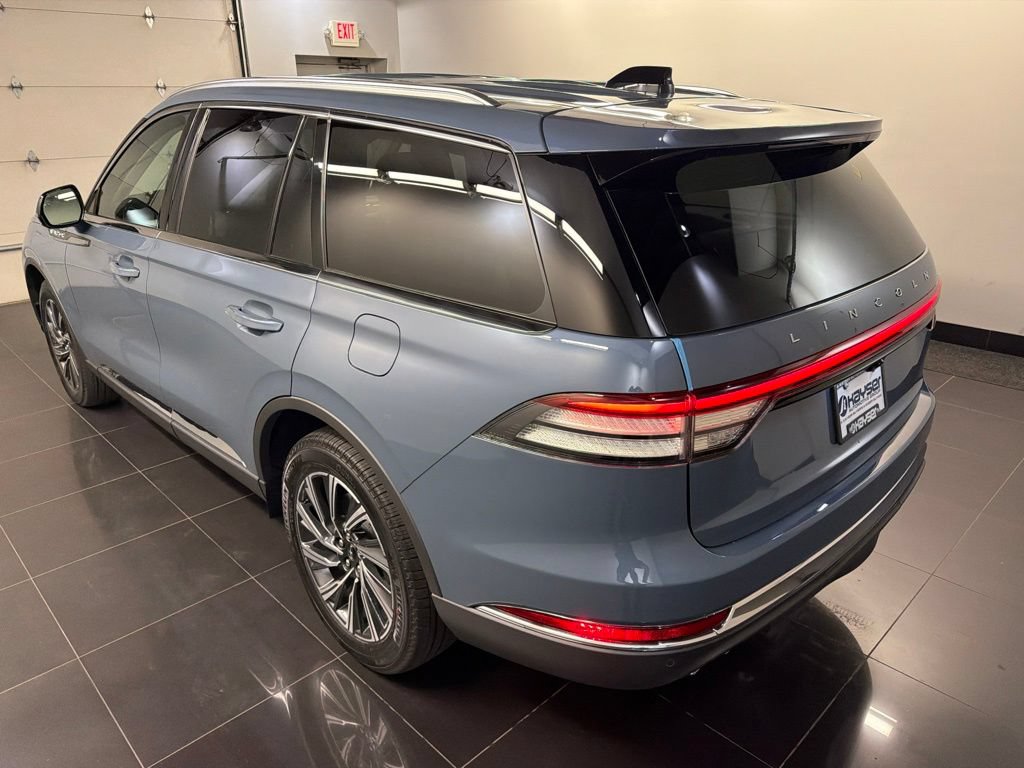 New 2026 Lincoln Aviator AWD image 4