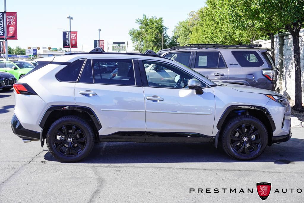 Used 2024 Toyota RAV4 SE w/ Convenience Package AWD/4WD image 17