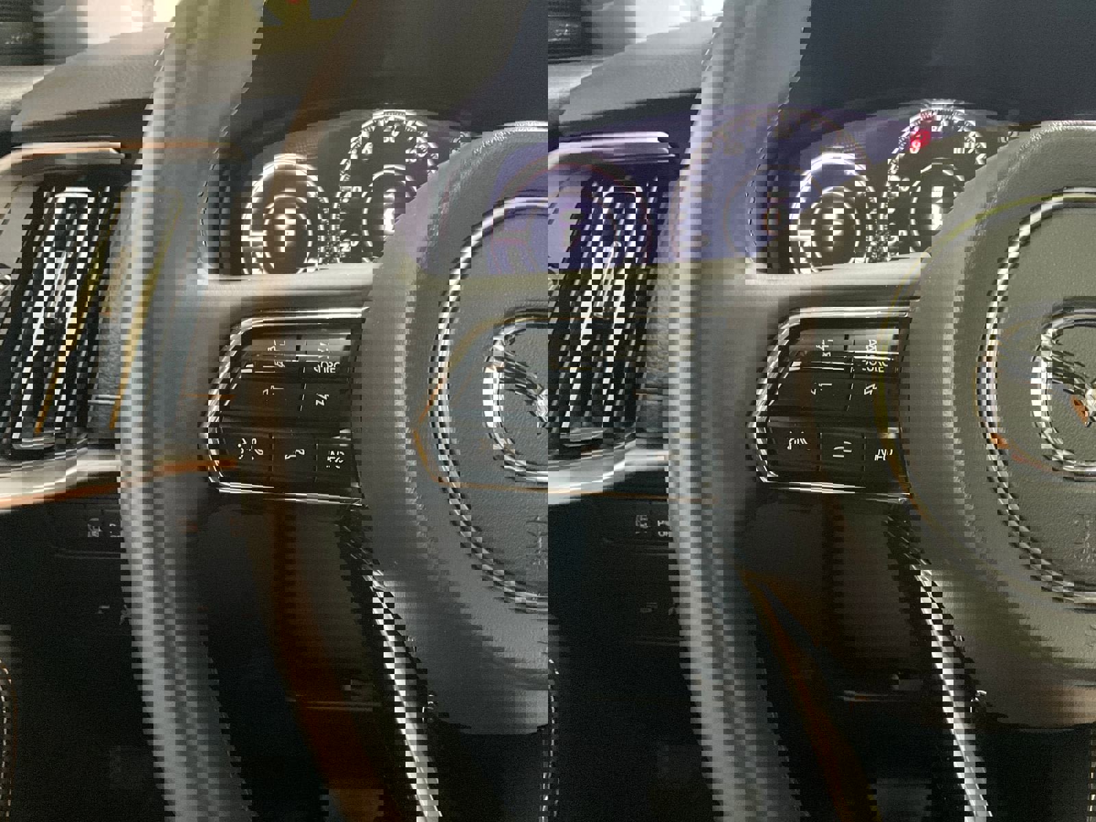 Used 2025 MAZDA CX-70 Plug-In Hybrid w/ Premium Pkg image 15