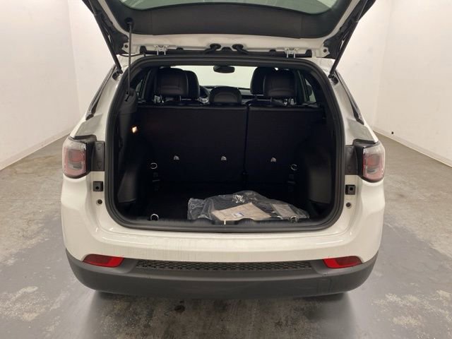 Used 2026 Jeep Compass Latitude w/ Quick Order Package 29K image 27