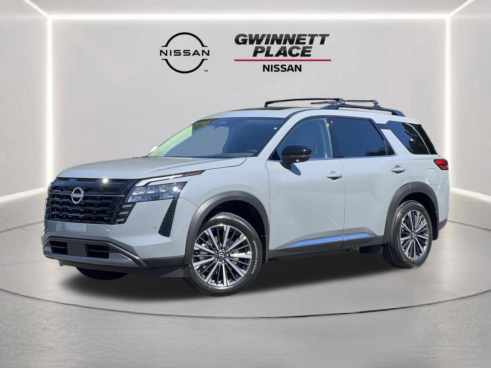 New 2026 Nissan Pathfinder Platinum w/ Accent Package FWD video 1