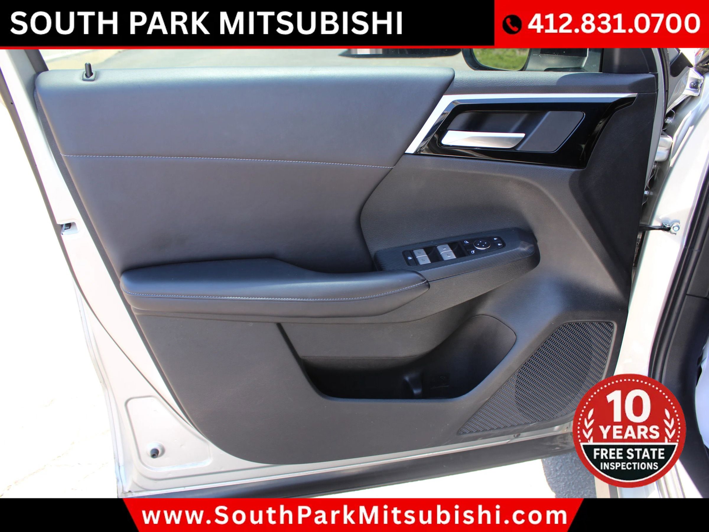 Used 2022 Mitsubishi Outlander SEL Black Edition FWD image 13