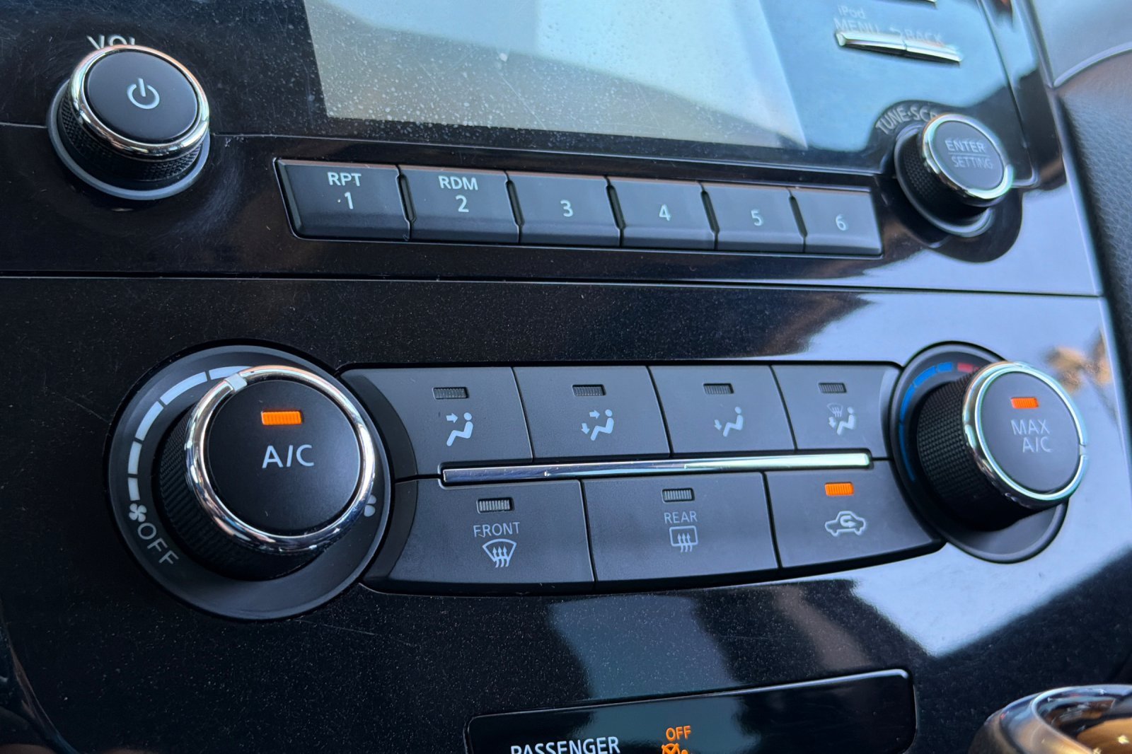 Used 2018 Nissan Rogue Sport S w/ S Appearance Package FWD image 22