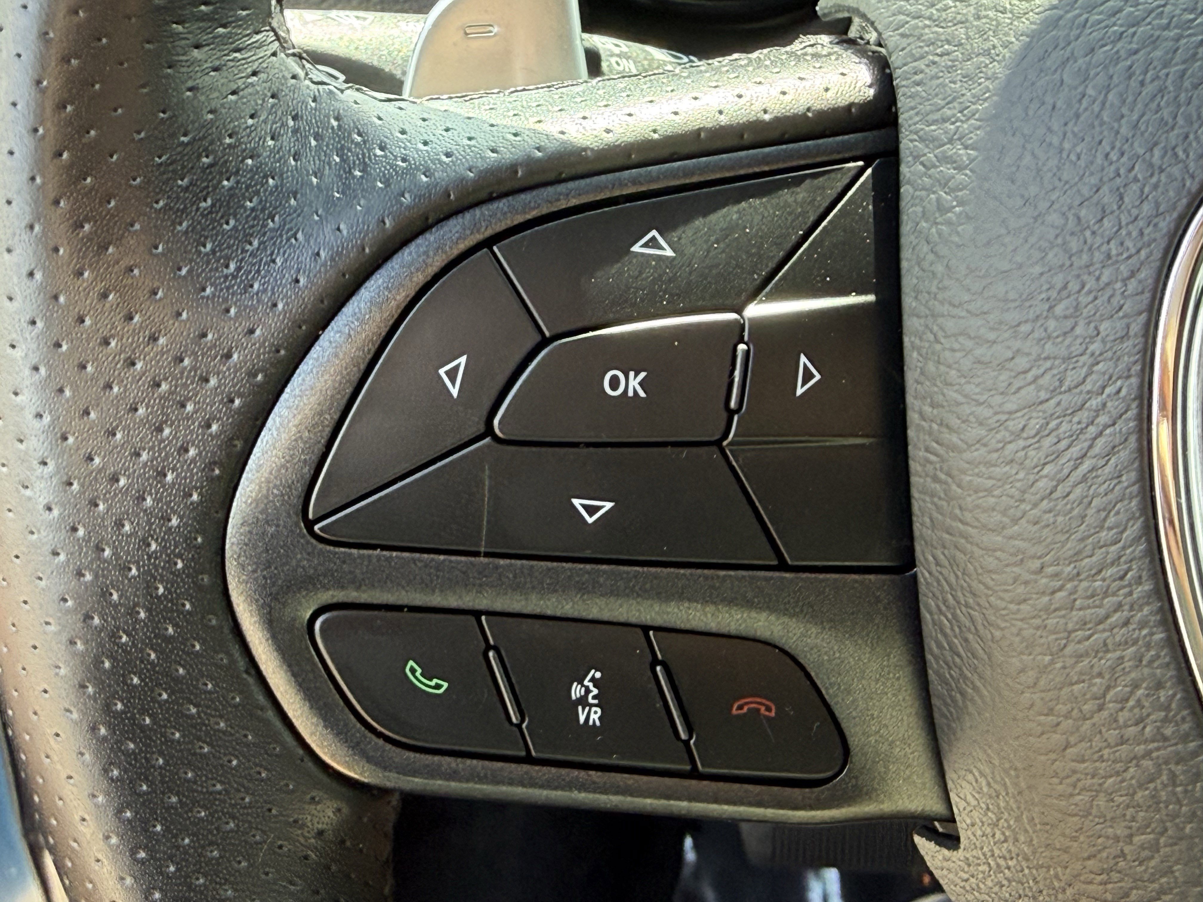 Used 2025 Dodge Durango GT image 16