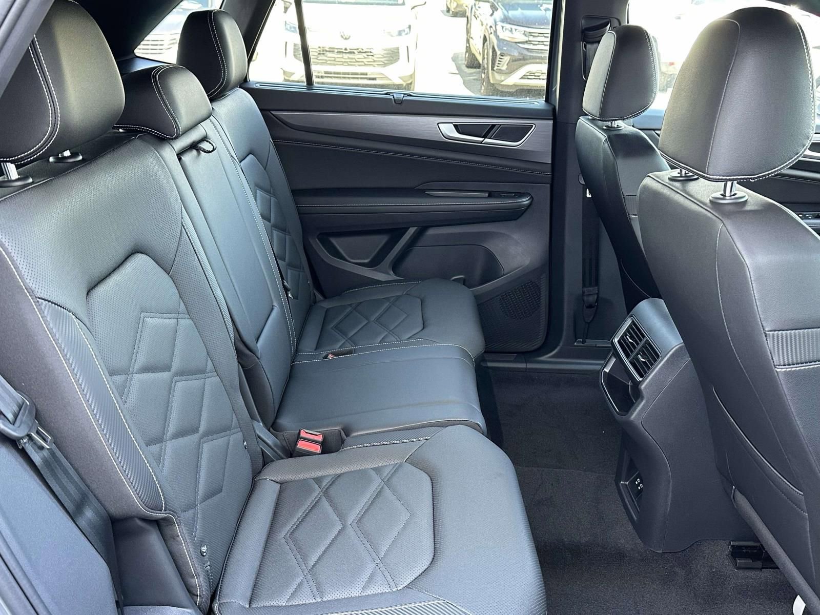 New 2026 Volkswagen Atlas Cross Sport SE image 15