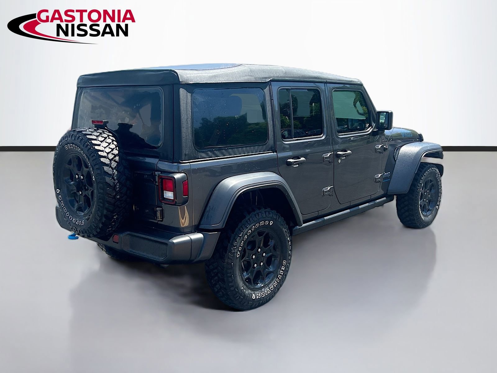 Used 2023 Jeep Wrangler Unlimited w/ Cold Weather Group image 9