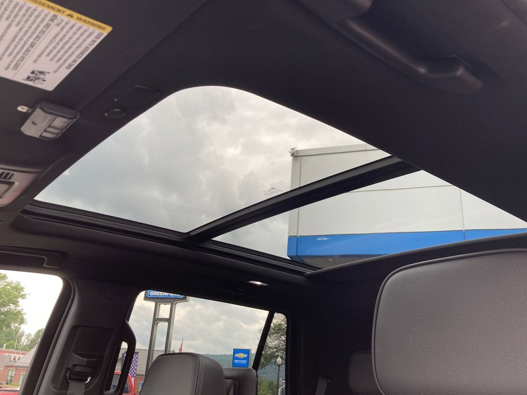 Used 2023 GMC Yukon Denali image 10