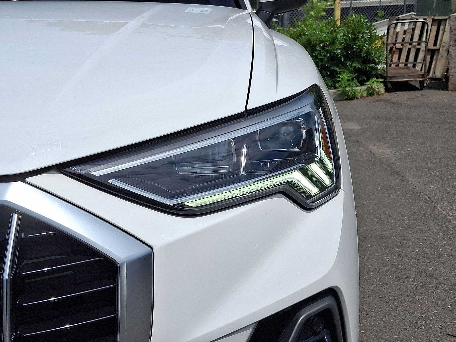 Certified 2023 Audi Q3 2.0T Premium w/ Convenience Package AWD/4WD image 34